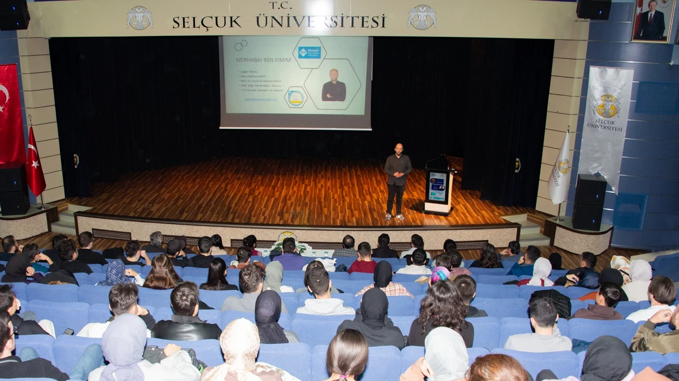 Cloud technologies and 'cloud computing world' were explained at Selçuk University